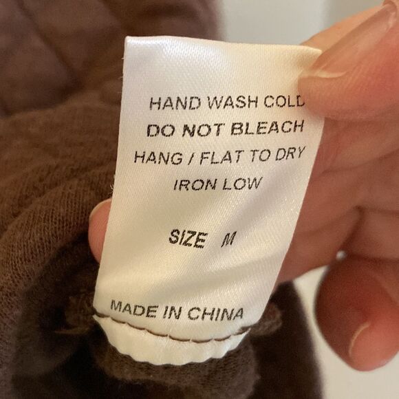 Acoa Women’s quilted jacket shacket button down brown size medium! - Picture 9 of 9